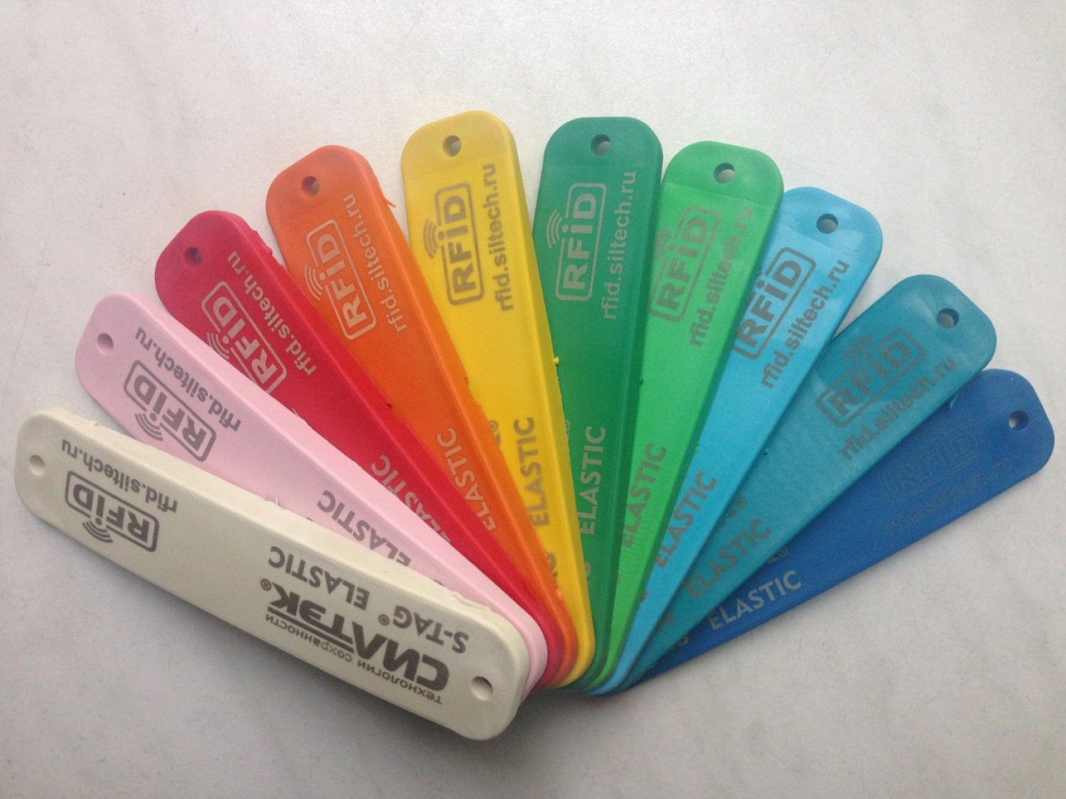 Фото RFID метка в гибком корпусе S-Tag® Elastic 