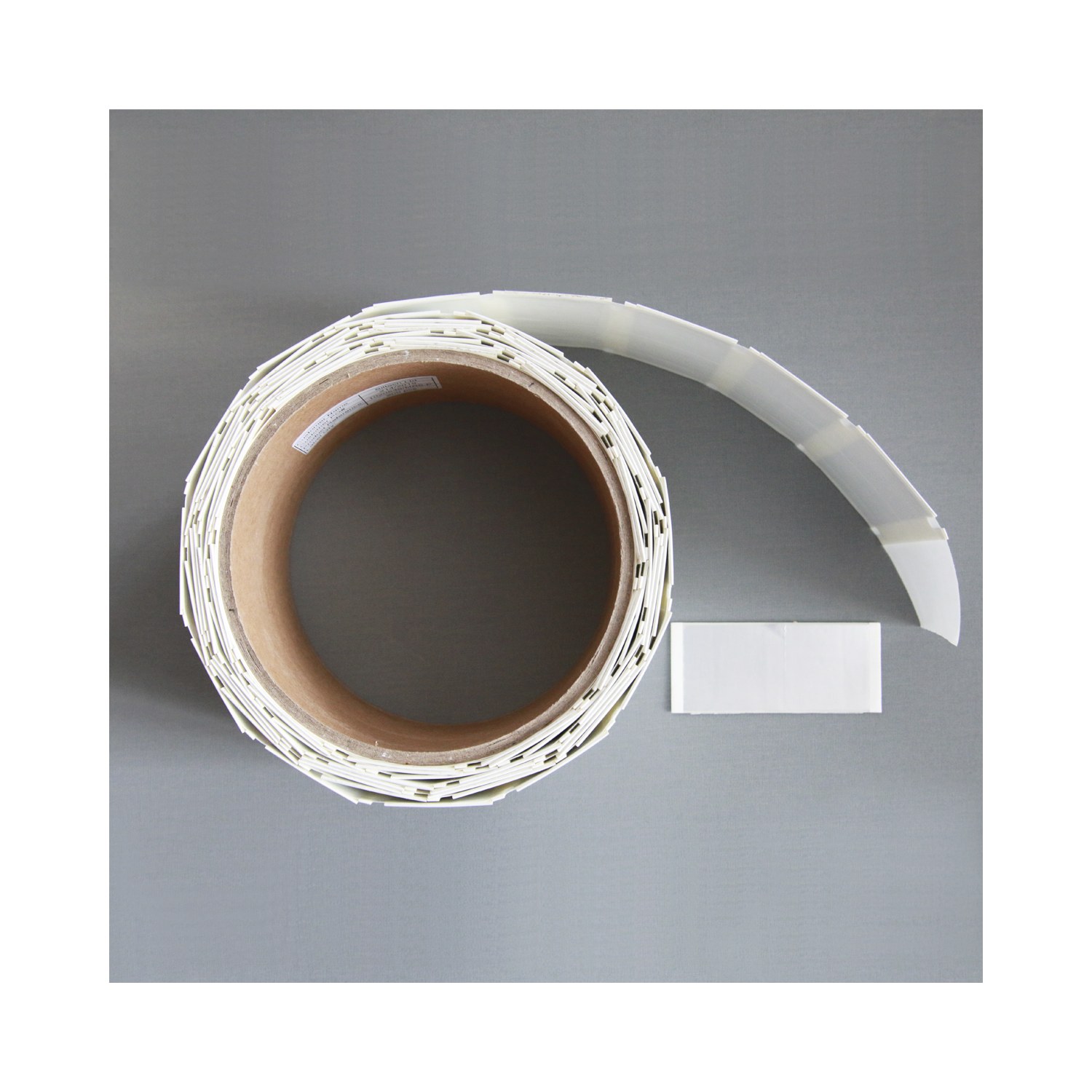 Фото RFID-этикетки UHF на металл, девять исполнений